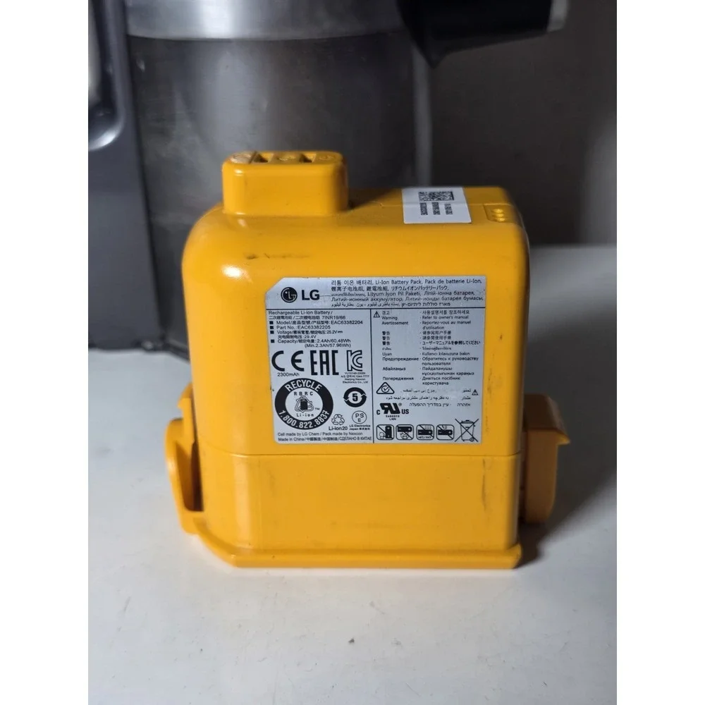 LG CordZero A916bm Used Handheld w/ Dust Bin And Battery Tested